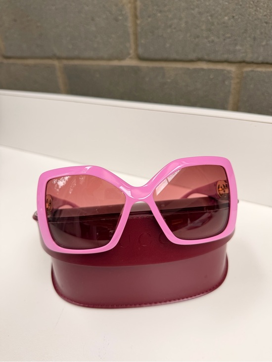 Gucci Pink Oversized Logo Square Women\'s Sunglasses main image 4
